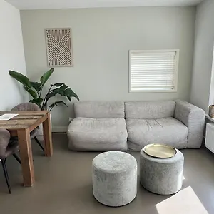 Flamingo Apartment
