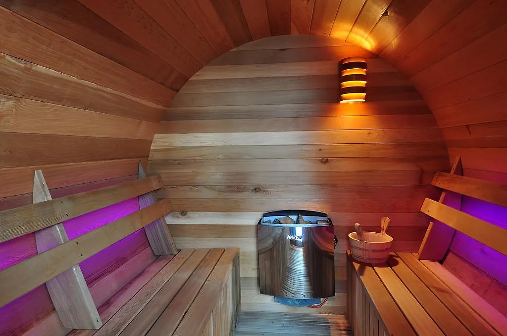 Pension & Spa De Watertoren ザントフォールト