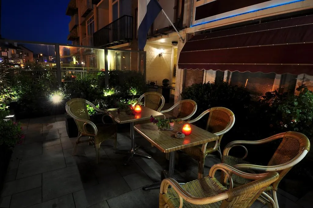Pension & Spa De Watertoren ザントフォールト